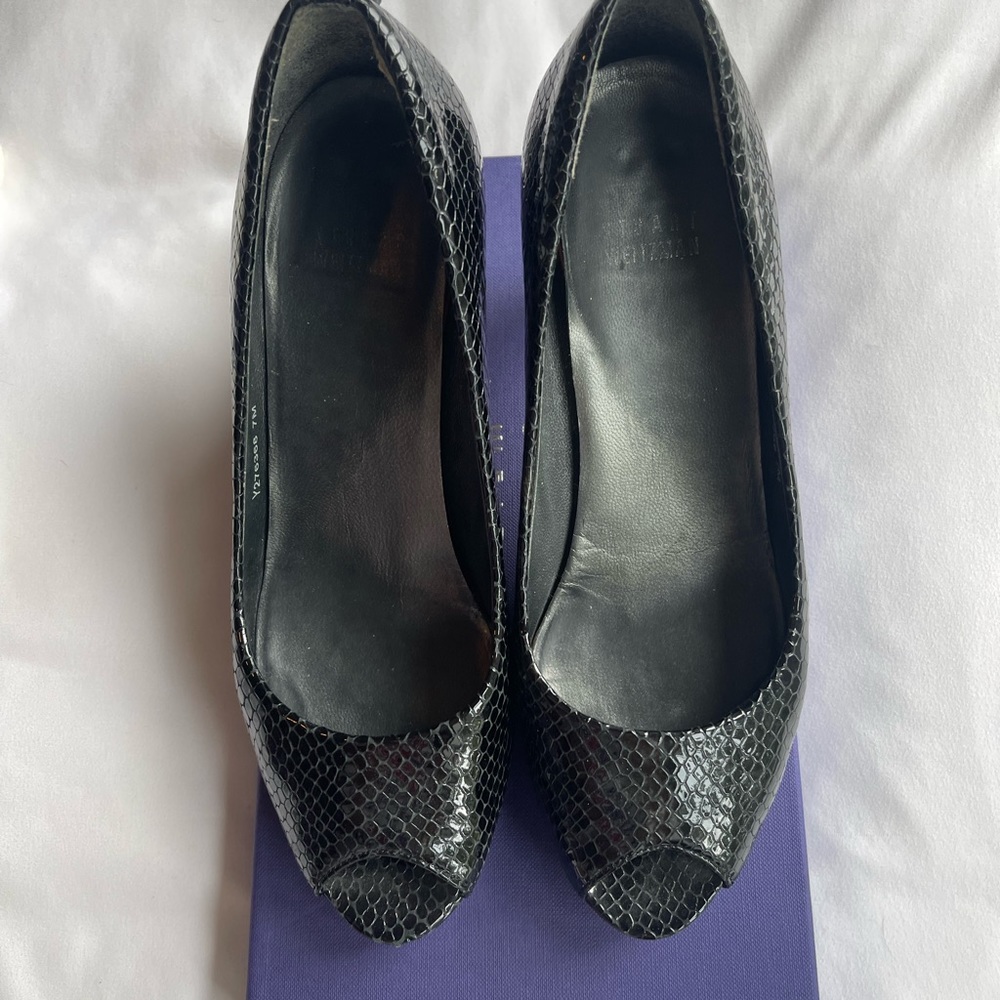 Stuart Weitzman Blue Reptile-print Patent Leather Peep-toe Heel Pumps